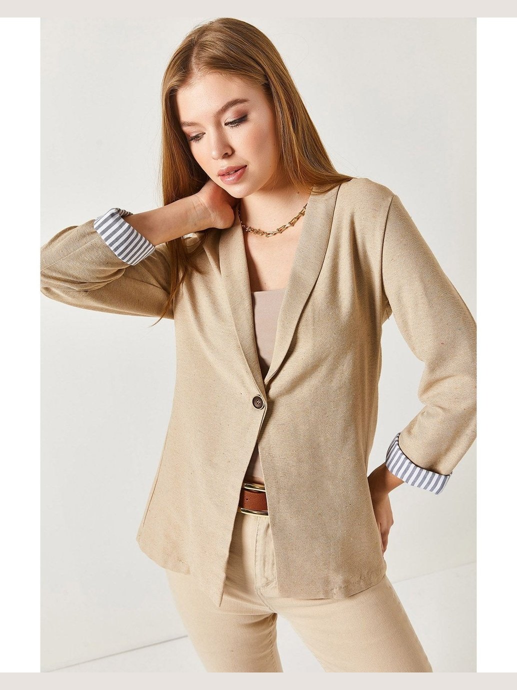 Urban Elegance Blazer med Kontrastmanchetter