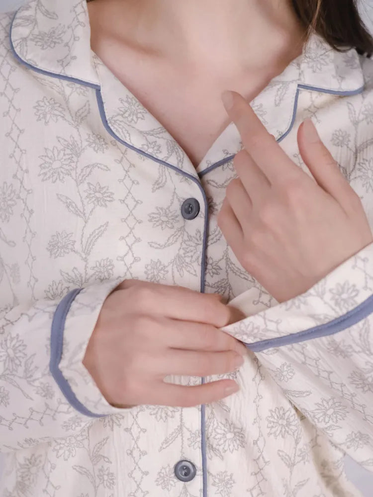 Elegant Elfenben Pyjamas Sæt med Blomstermønster