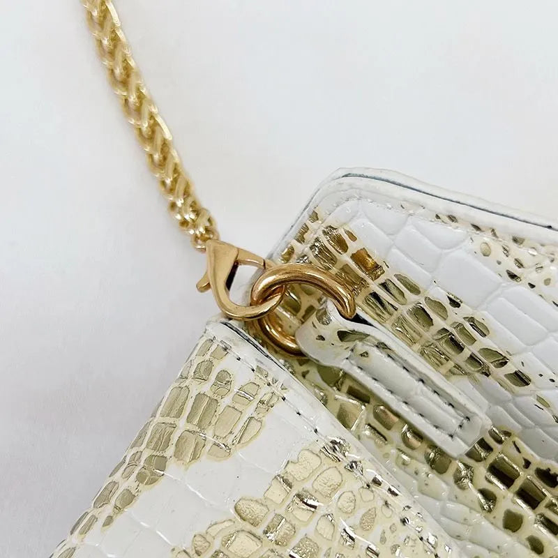 Eksklusive Designer Clutches i Assorterede Teksturer