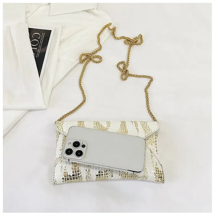 Eksklusive Designer Clutches i Assorterede Teksturer