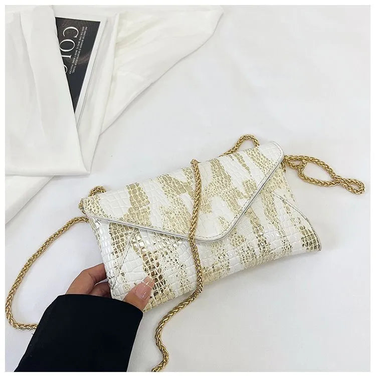 Eksklusive Designer Clutches i Assorterede Teksturer