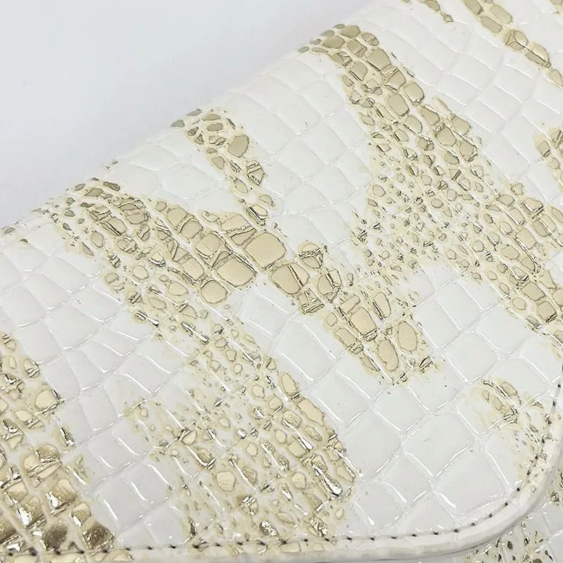 Eksklusive Designer Clutches i Assorterede Teksturer