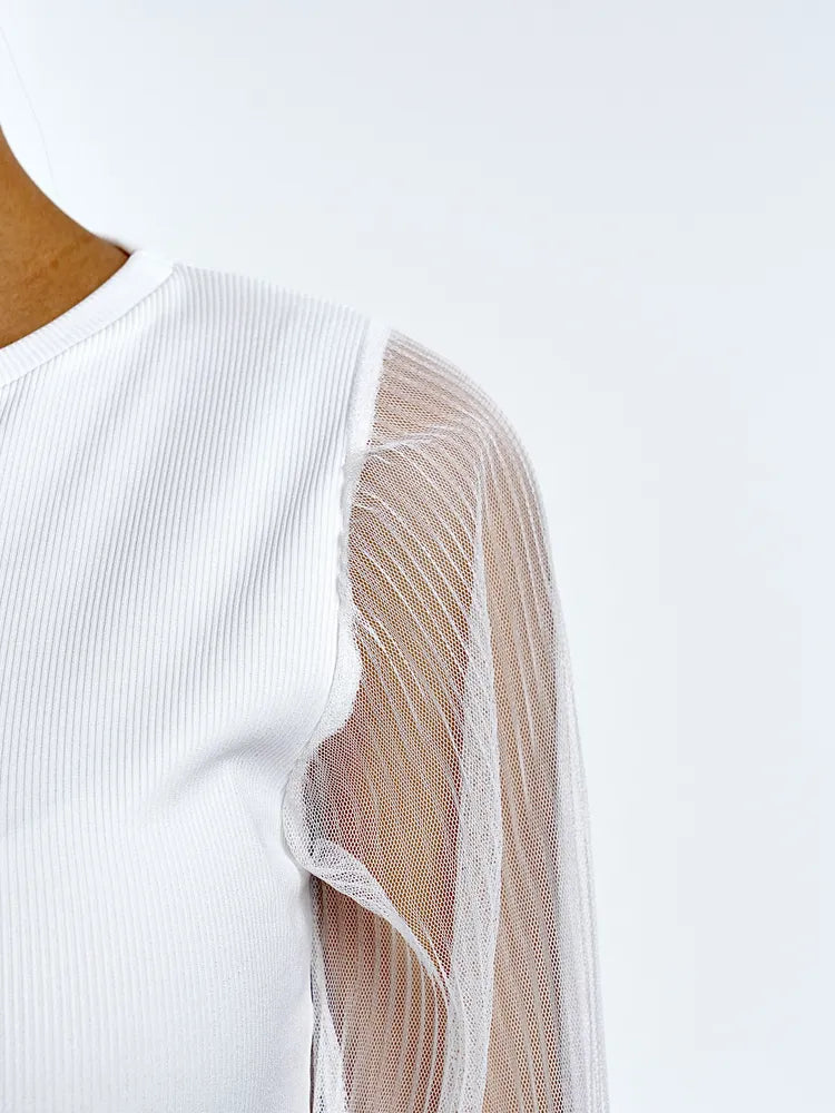 Elegant Bluse med Transparente Ærmer