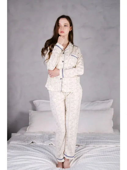 Elegant Elfenben Pyjamas Sæt med Blomstermønster
